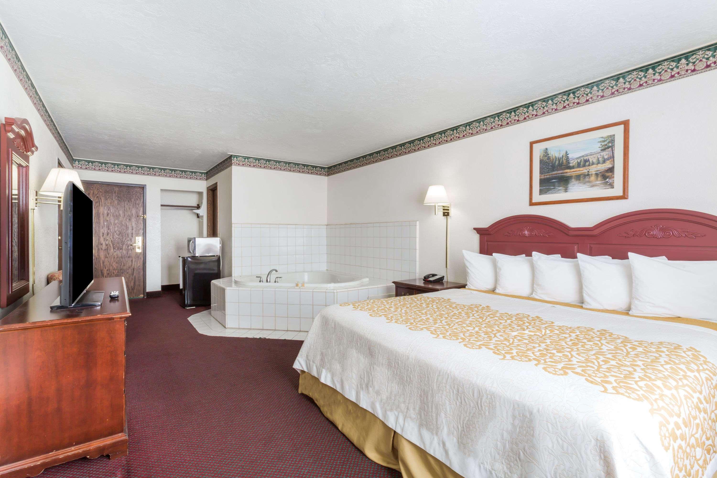 Days Inn By Wyndham Evanston Wy Exteriör bild